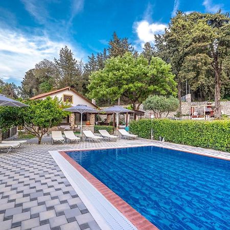 Villa Rafaela Koskinou  ภายนอก รูปภาพ
